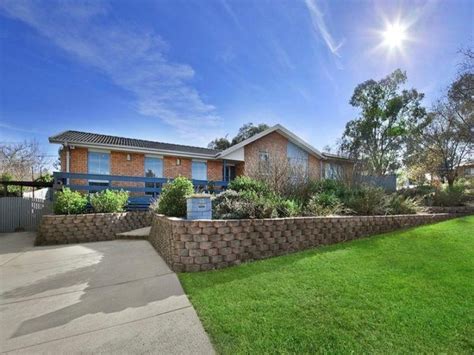 43 Degraves Crescent Wanniassa ACT 2903 .